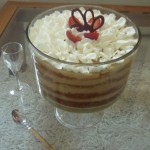 Trifle copa grande en crema de almendras con vainilla